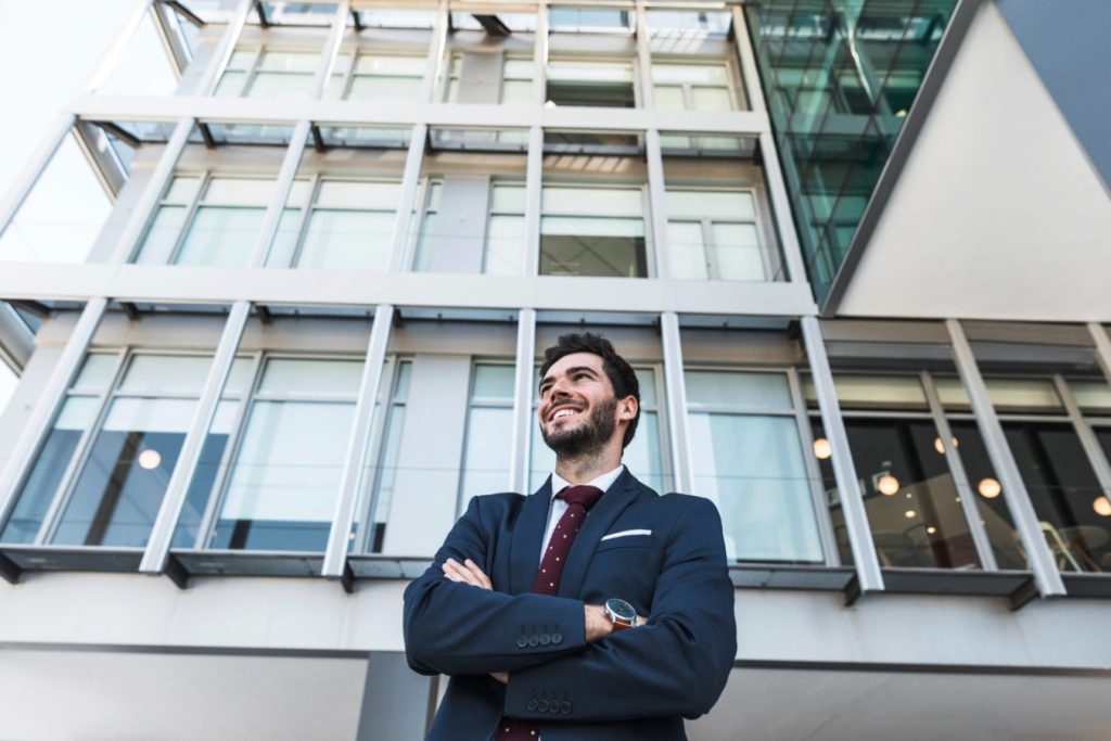 A Comprehensive Guide on How to Become a Successful Estate Agent in Beckton